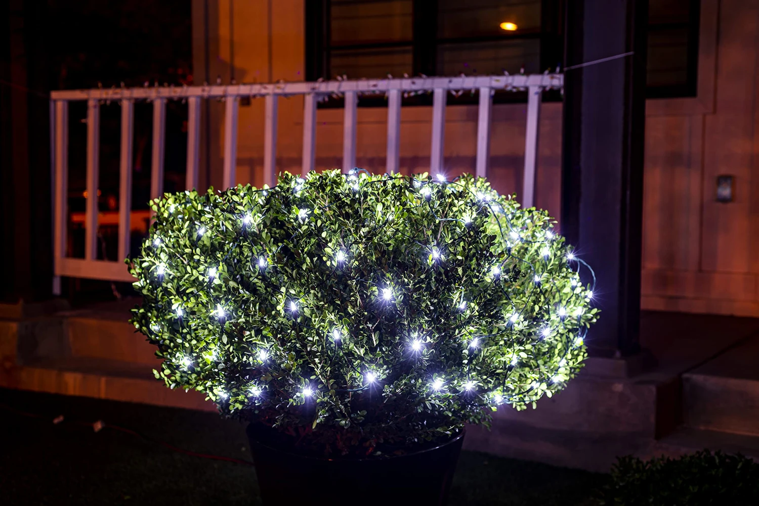 2 Pack 100 LED Christmas Net Lights Cool White - Image 3